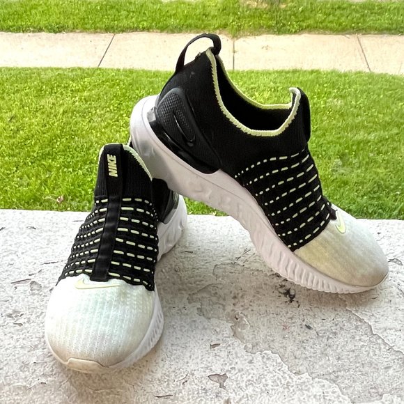 Nike React Phantom Run Flyknit 2 Volt Lime Black Tieless Slip-On Shoes 9 Womens - Picture 2 of 5